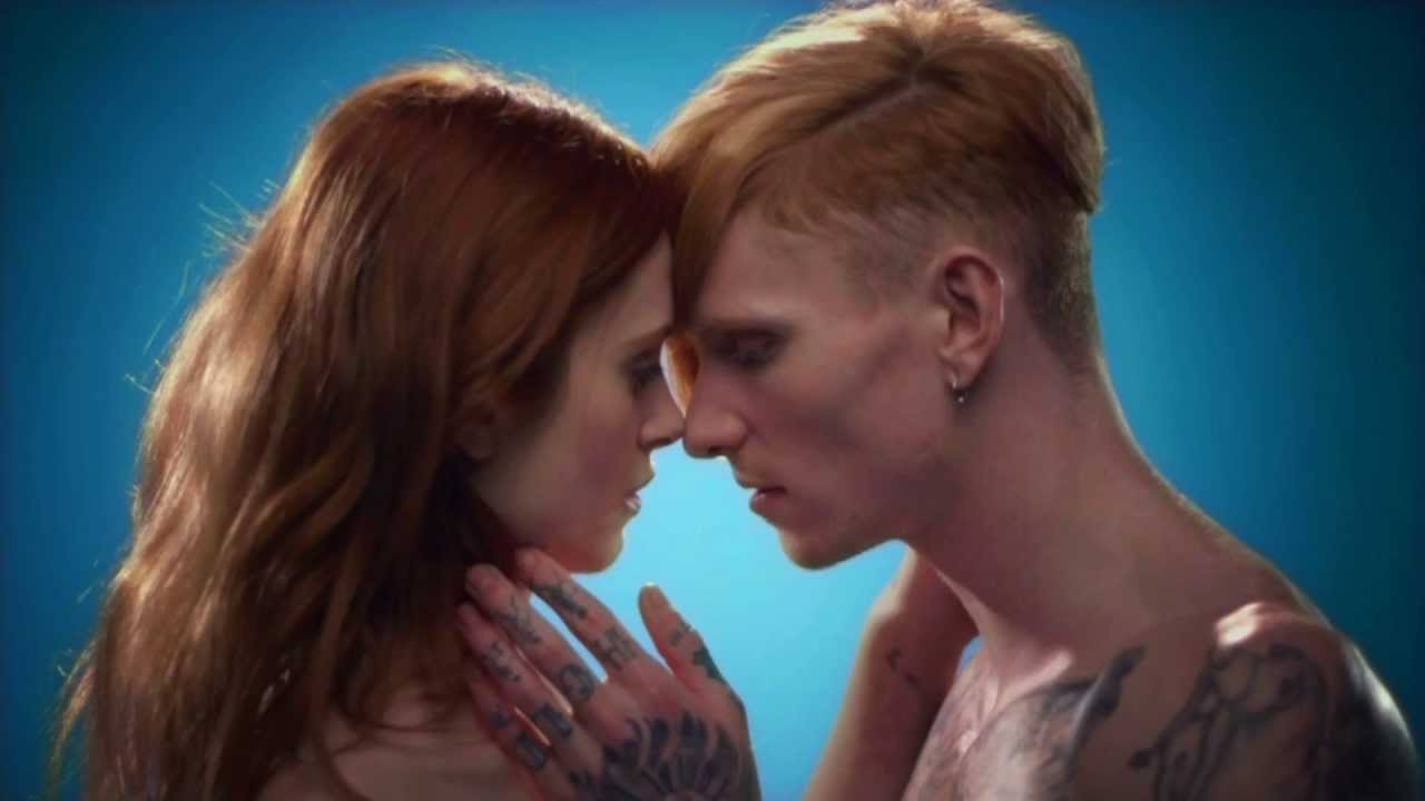 RED-HOT-They-say-gingers-should-never-KISS...1