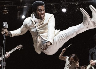 vintage-trouble-black-is-back-apertura