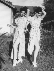 Bettie y su hermana Edna, en su casa de Nashville.