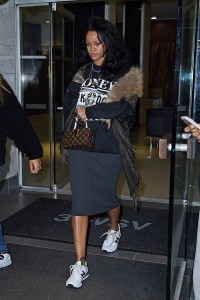 Rihanna-New-Balance