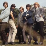 Los Rolling Stones luciendo botas chelsea