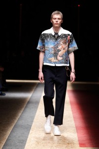 prada-milano-fw-2016-17-10