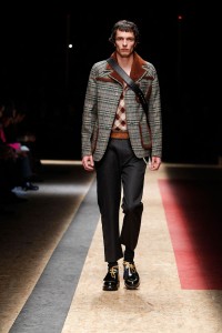 prada-milano-fw-2016-17-3