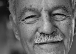 eduardo-mendoza