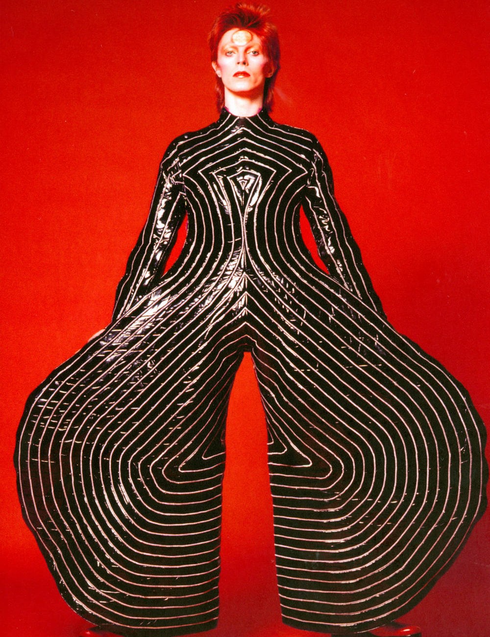 Body a rallas para el Aladdin Sane tour, 1973 – Fografía de Kansai Yamamoto