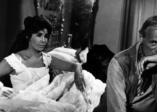 pelicula-muerte-de-un-pistolero-apertura