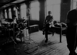 joy-division-apertura