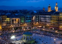 plaza-del-castillo-pamplona-apertura