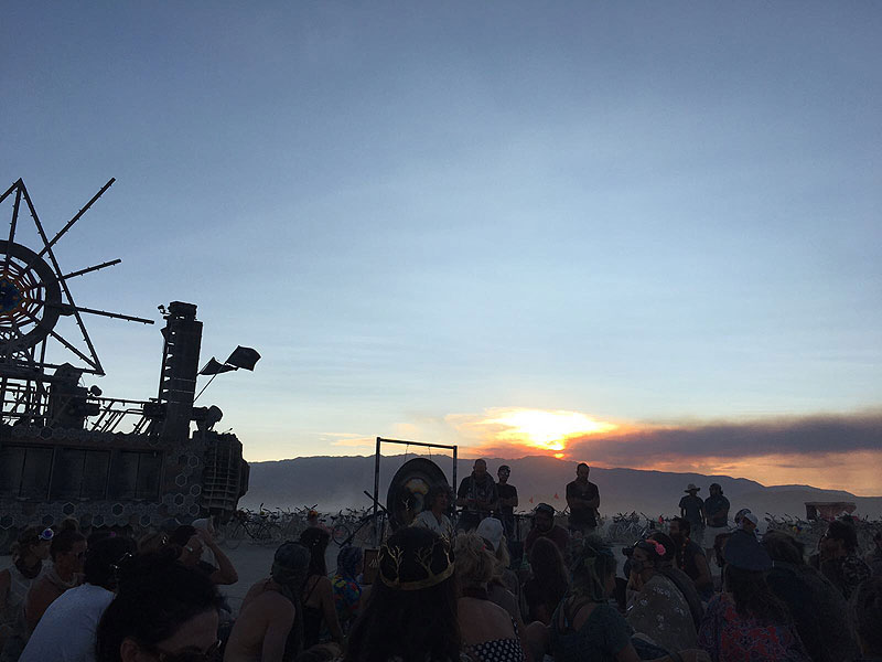 la-despensa-burning-man-2017-dia-3-atardecer