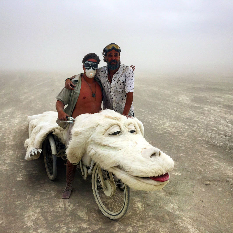 la-despensa-burning-man-2017-dia-4-atreyu