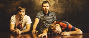 AIRBAG-PROMO-CEMENTERIO-INDIE-APERTURA